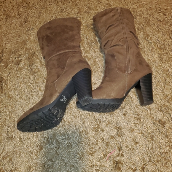 Womens boots - Picture 3 of 7